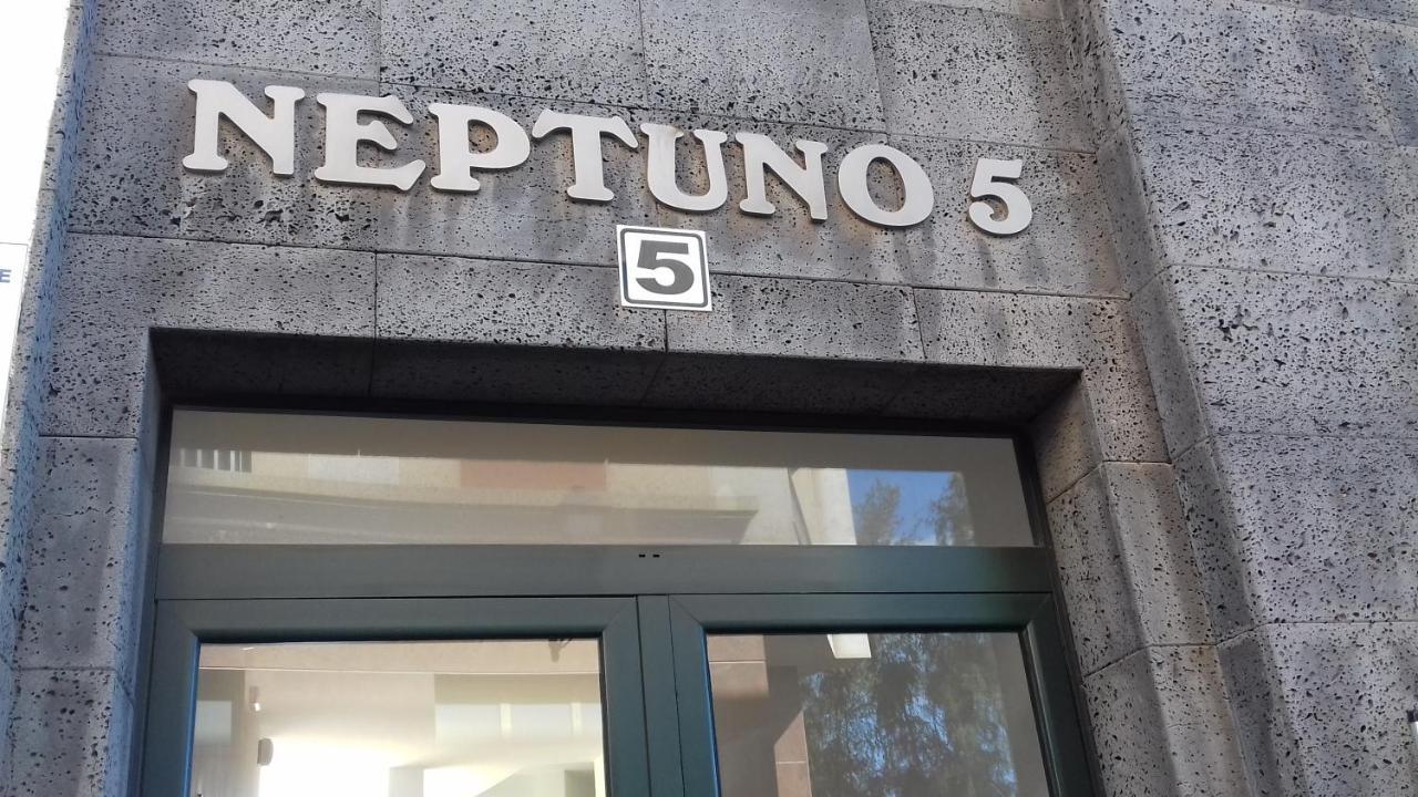 Neptuno Rooms Arrecife  Esterno foto